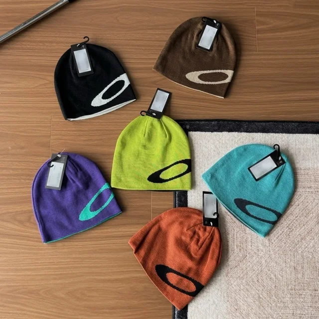 Oakley Beanie Black Sport Hat