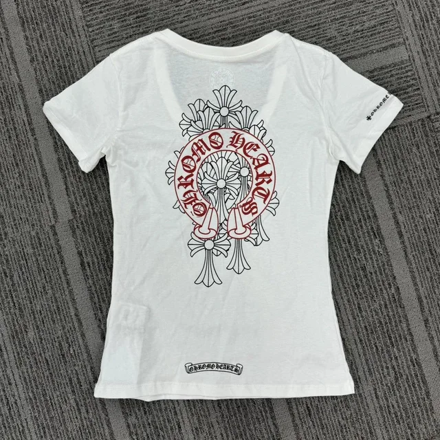 Ekomo Hearts White Graphic T-Shirt