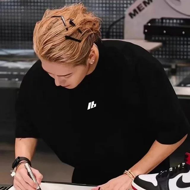 Unknown Black Logo Print Casual T-Shirt